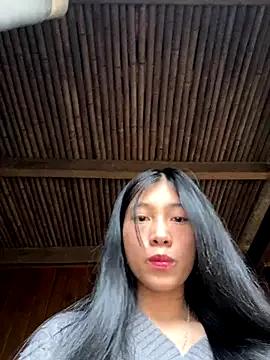 LylyOx9 from StripChat