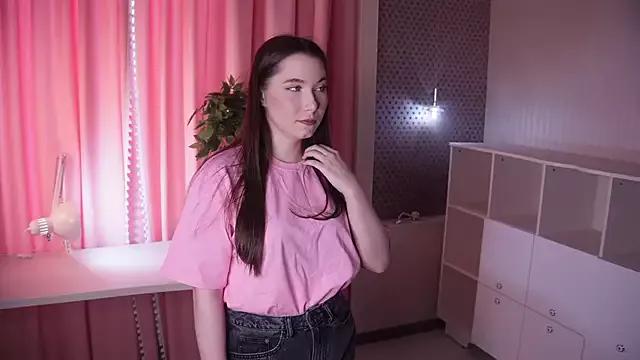 LynetHigh from StripChat is Freechat