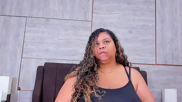 Lynn_Jones from StripChat