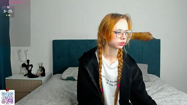 LynneByron from StripChat