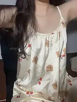 Lynnie435 from StripChat is Freechat