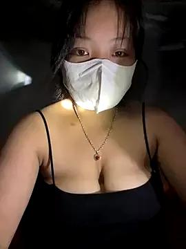 Lyrasss from StripChat is Freechat