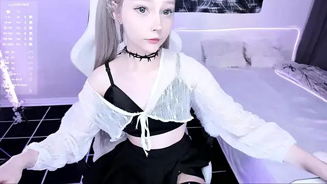 Lyric4 webcams show profile image 