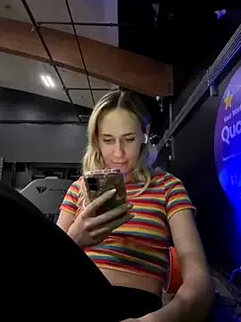 M1ssyk1ssy from StripChat