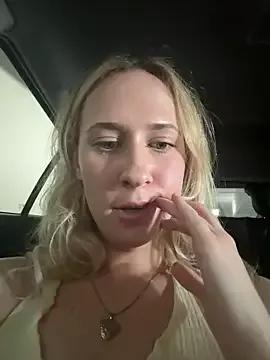 M1ssyk1ssy from StripChat