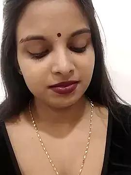 Photos of Maahhii_2 from StripChat is Group