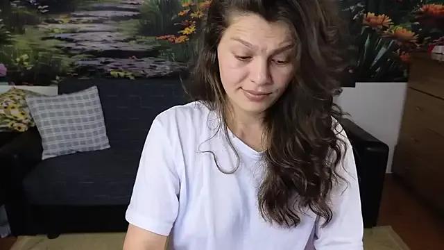 MadameDeFeu from StripChat is Freechat