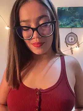 MadameNat from StripChat