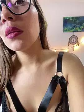 MadameNat from StripChat is Freechat