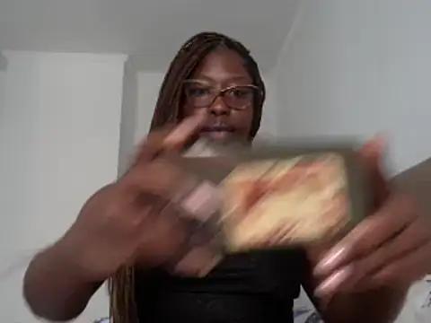 MadamIndigo from StripChat