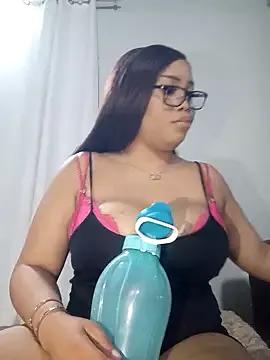 MadamPinky from StripChat