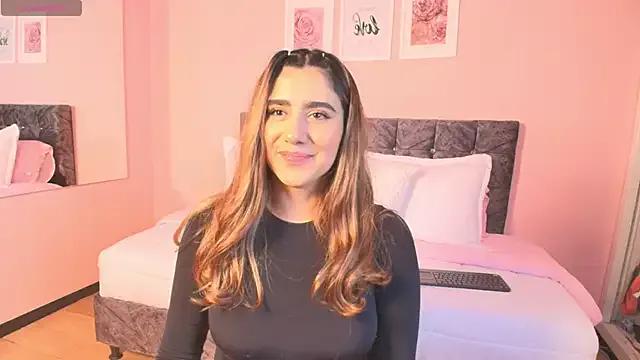 maddie_beauty from StripChat