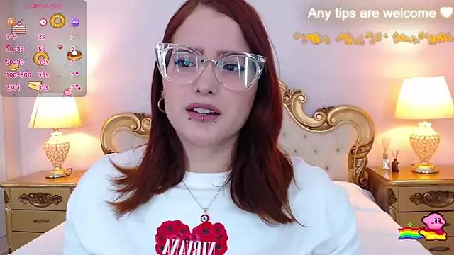 MaddieBellee from StripChat