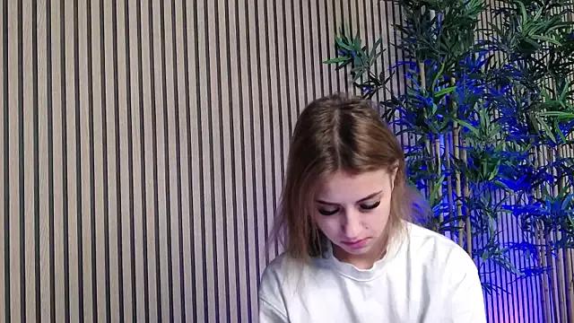 MaddieRay from StripChat