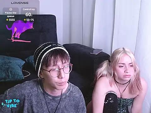 Maddy_and_Tom from StripChat