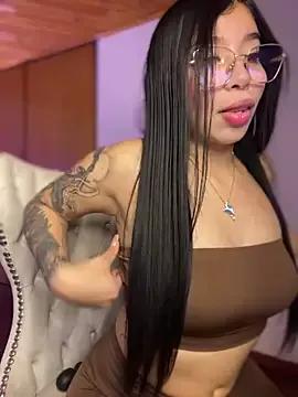 Maddy_Piink from StripChat is Freechat