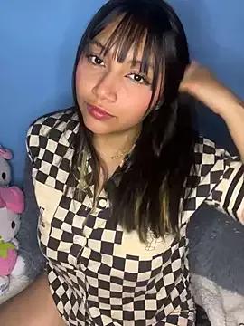 Maddy_w from StripChat