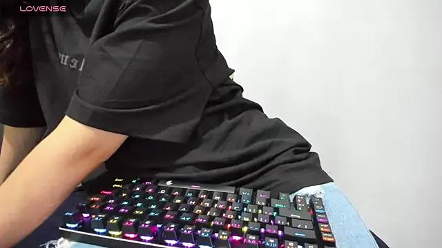MaddyMendozaxx from StripChat