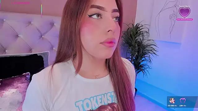 MaddyyLennon from StripChat
