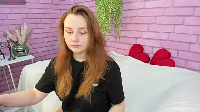 Madelinejakson webcams show profile image 