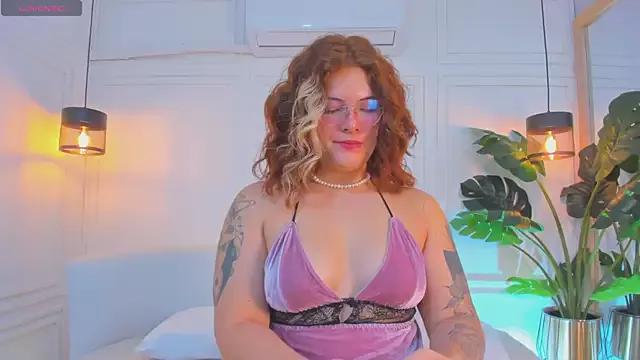 MadissonMoore from StripChat is Freechat
