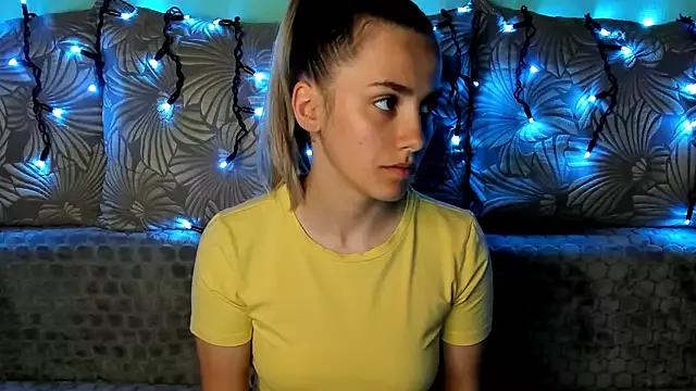 MaggieCake from StripChat