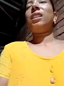 Magic-heart1 from StripChat is Freechat