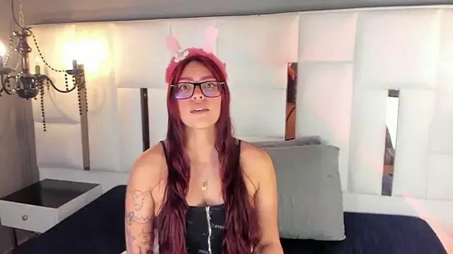 MAGIC_CLOEH from StripChat is Freechat