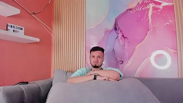 Magicsexx69 from StripChat is Freechat