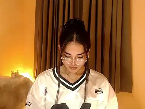 magnificent_kitana from StripChat is Freechat