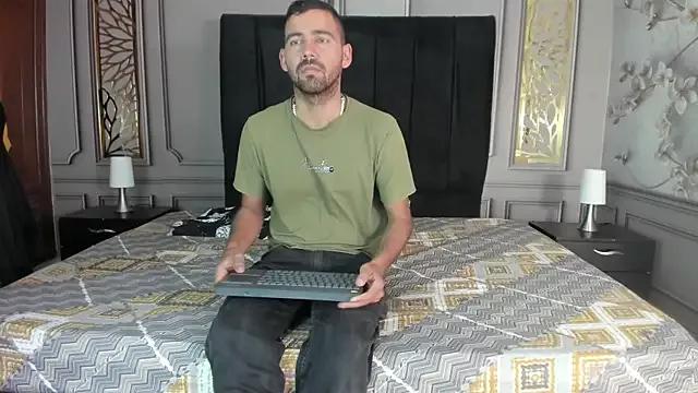 Photos of Magnus_jafar from StripChat is Freechat