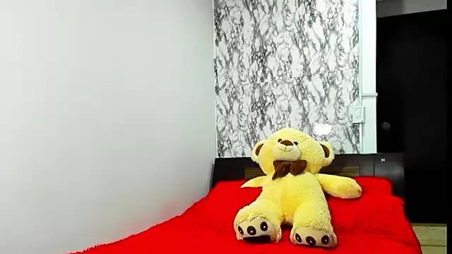 maia_bronce from StripChat