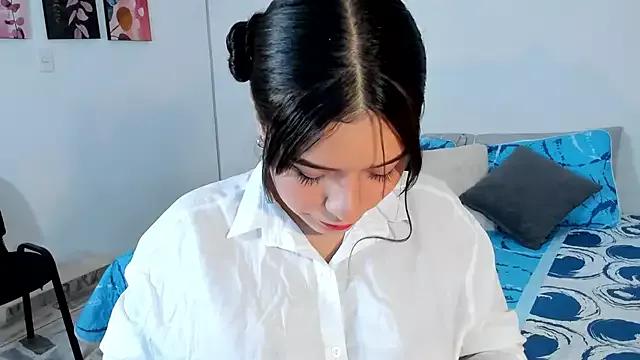 Maia_W10 from StripChat