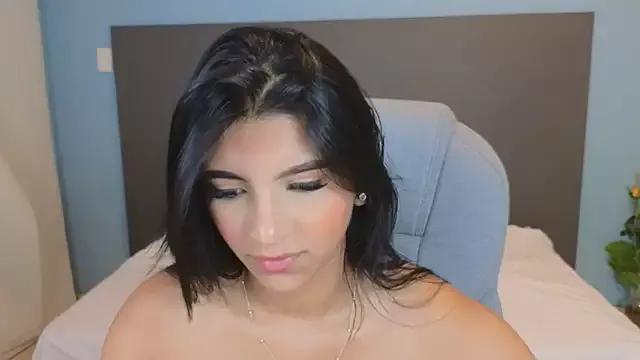 maiaa_ruiz from StripChat is Freechat