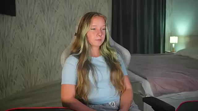 MaireProk from StripChat is Freechat