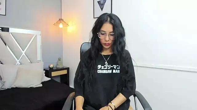 Maite_black from StripChat is Freechat