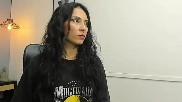 Maite_black from StripChat is Freechat