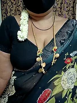Maithili18 webcams show profile image 