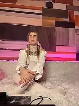 Malia1Taylor from StripChat is Freechat