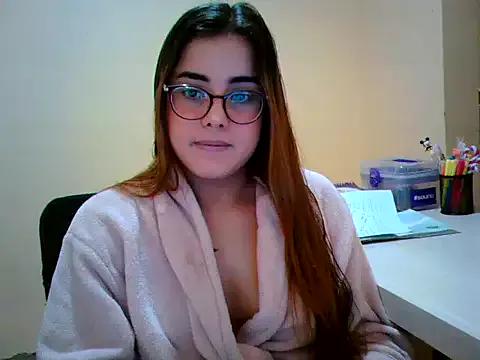 maliamiller from StripChat is Freechat
