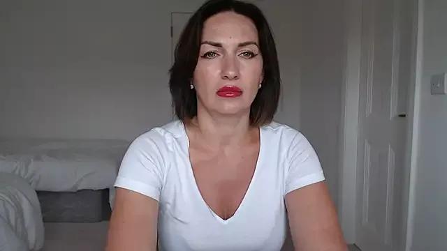 Mallinia from StripChat