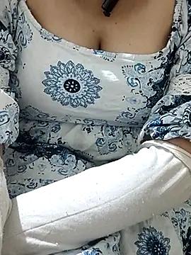 mallupriyapriya from StripChat