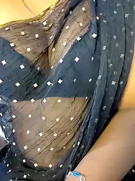 Photos of Malluvibez from StripChat is Freechat