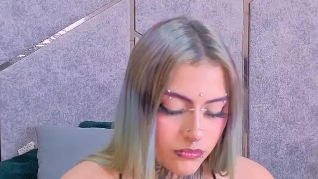 Malory_greyy from StripChat is Freechat