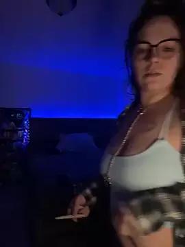 MamaSpicy from StripChat