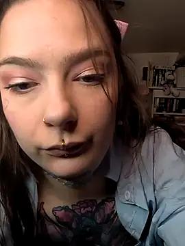 mamiedonuts from StripChat