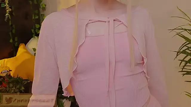 Manarose from StripChat