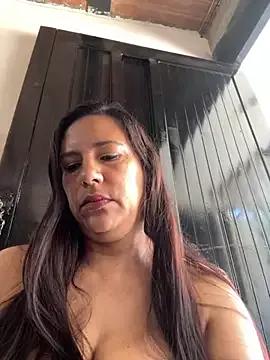 Mara_luxx from StripChat