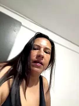 Mara_luxx from StripChat