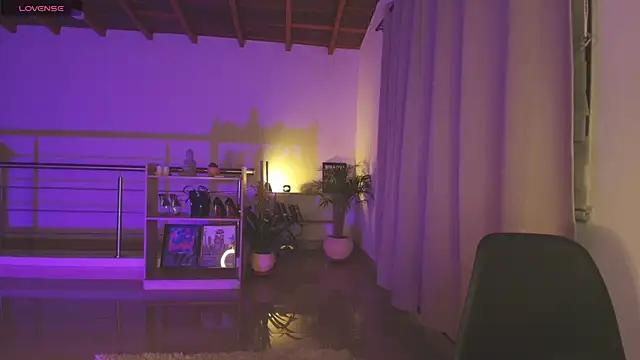 Mara_Santoro from StripChat